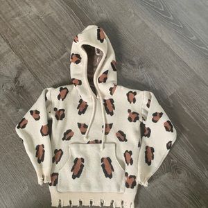 Sparkle in pink sweater!